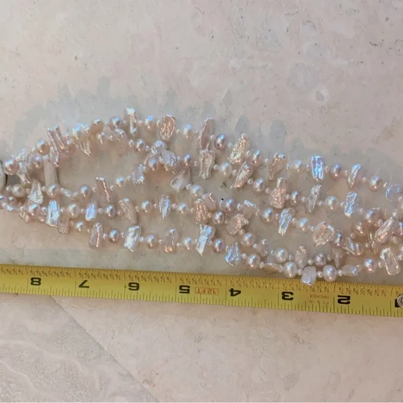 Stylish Freshwater Biwa & Round & Oval Pearl Bracelet - Picture 3 of 4